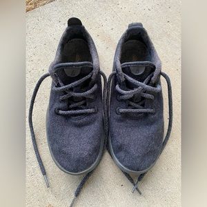 AllBirds Women’s Wool Runners (damage on soles, see photos)